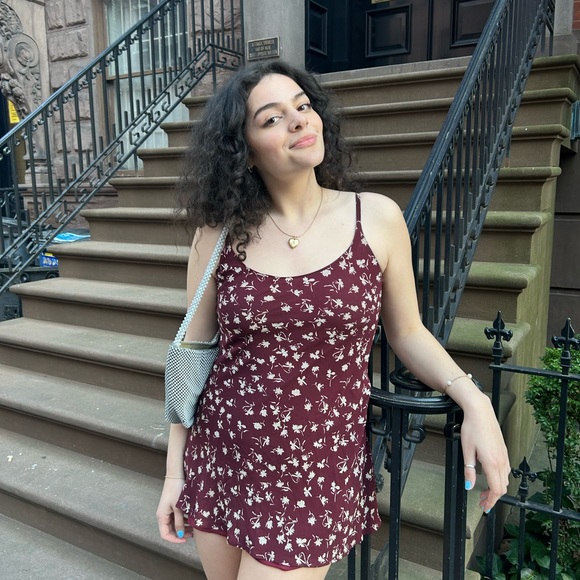 SOLD vintage gold shield locket necklace necklace gold shield pendant - Picture 5 of 6